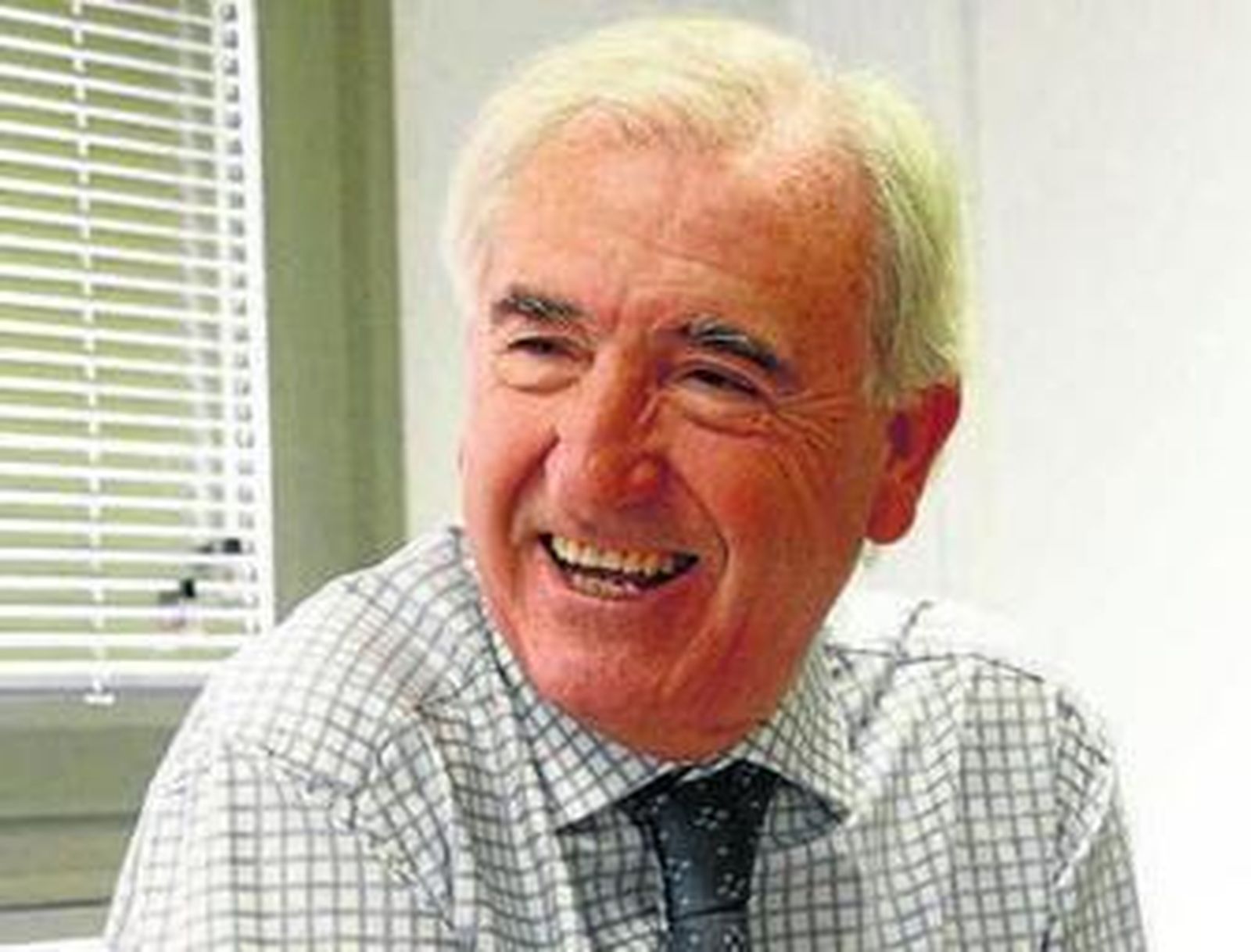 Juan Megino es licenciado en Medicina y ejerce como urólogo.