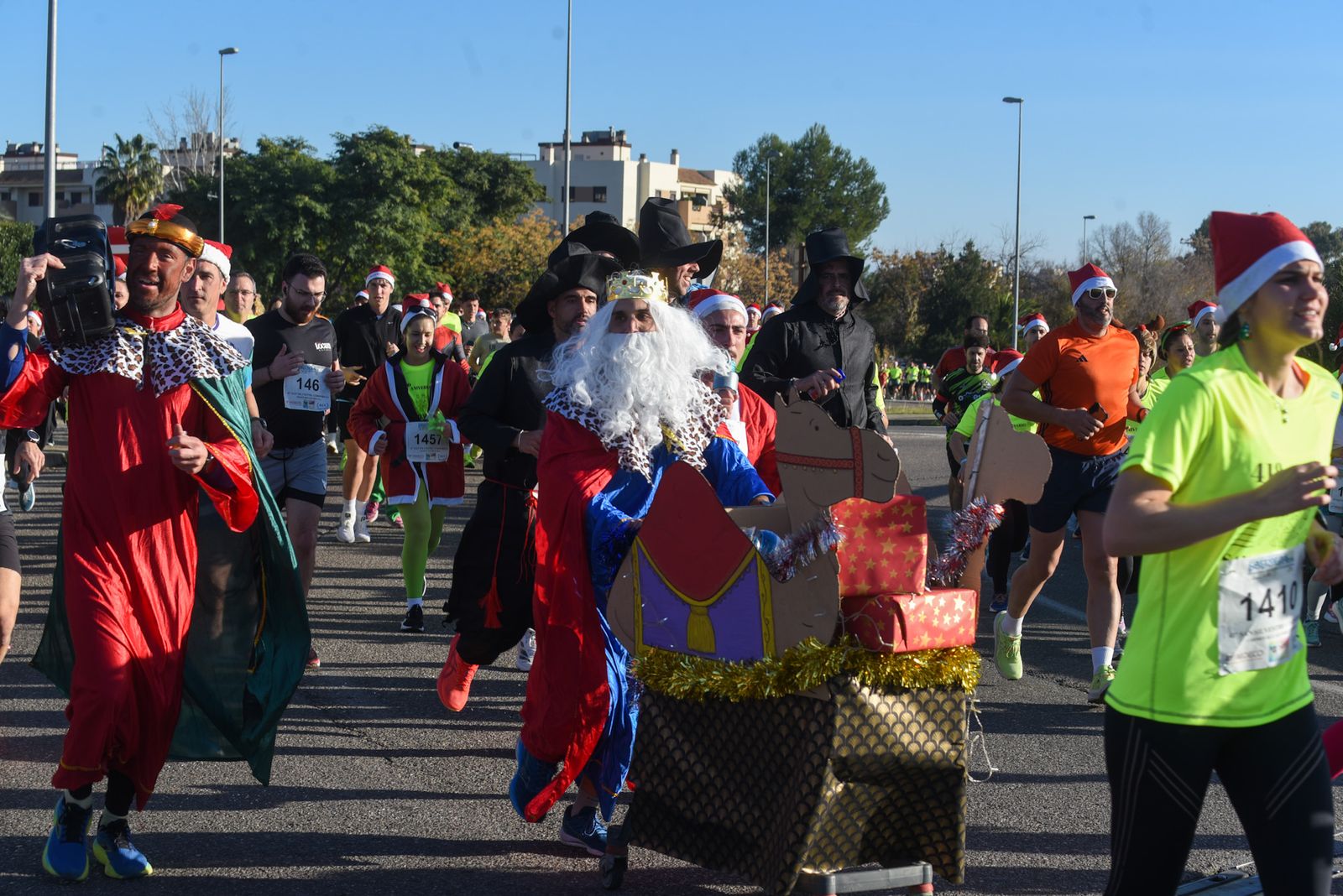 Búscate en nuestra galería de fotos de la San Silvestre Cordobesa 2025
