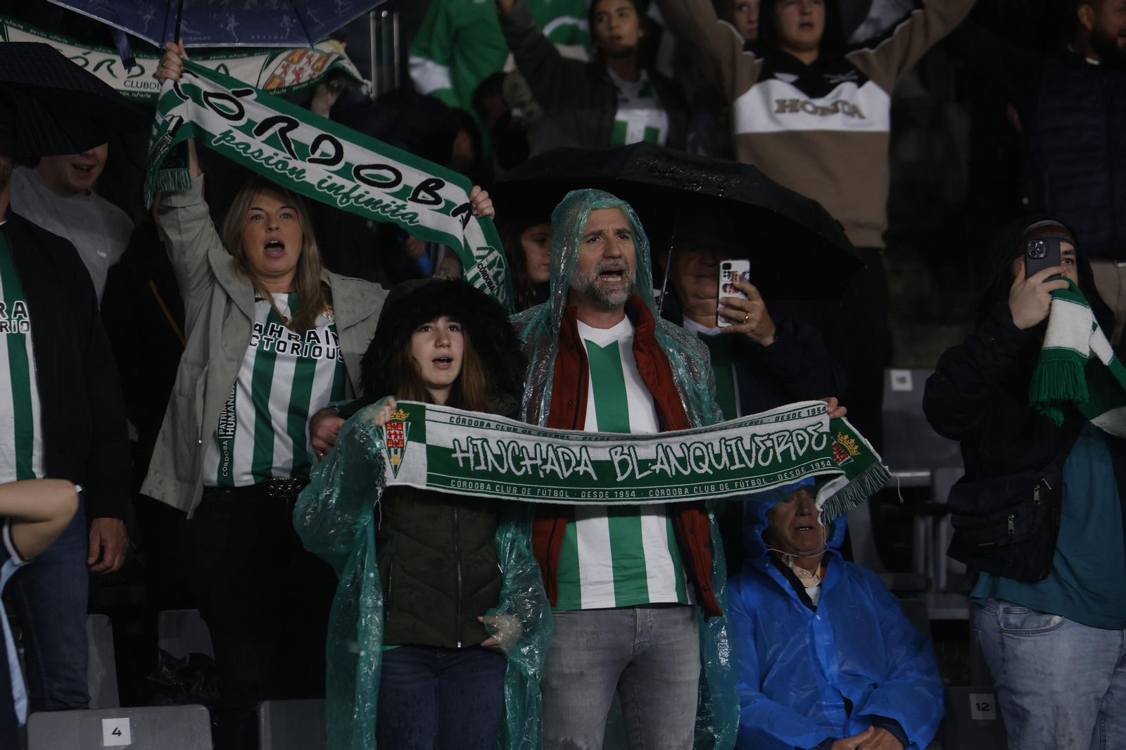 Las mejores fotos del ambiente en El Arcángel para el Córdoba CF - Deportivo