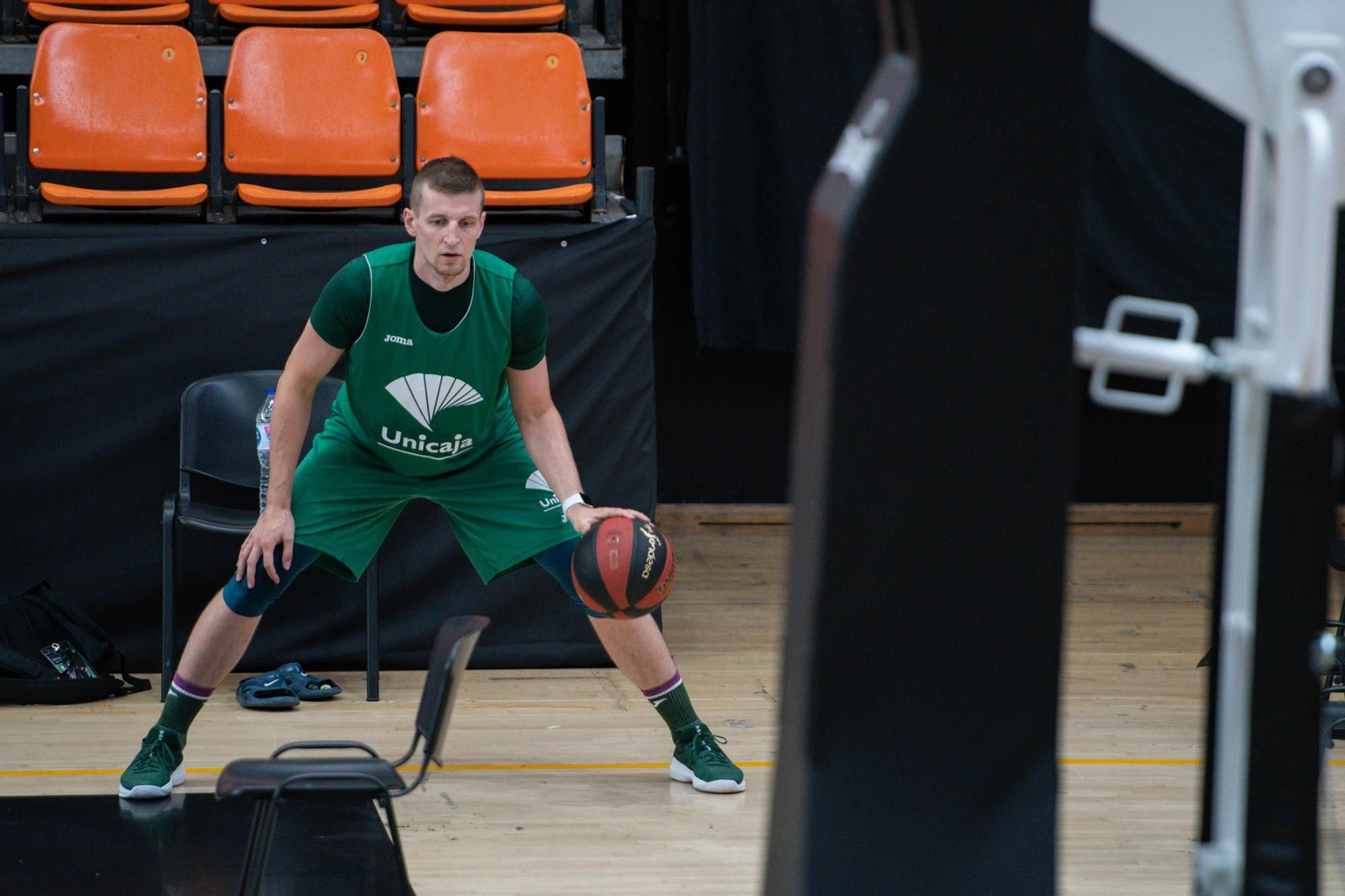 Las fotos del Unicaja en la toma de contacto con La Fonteta