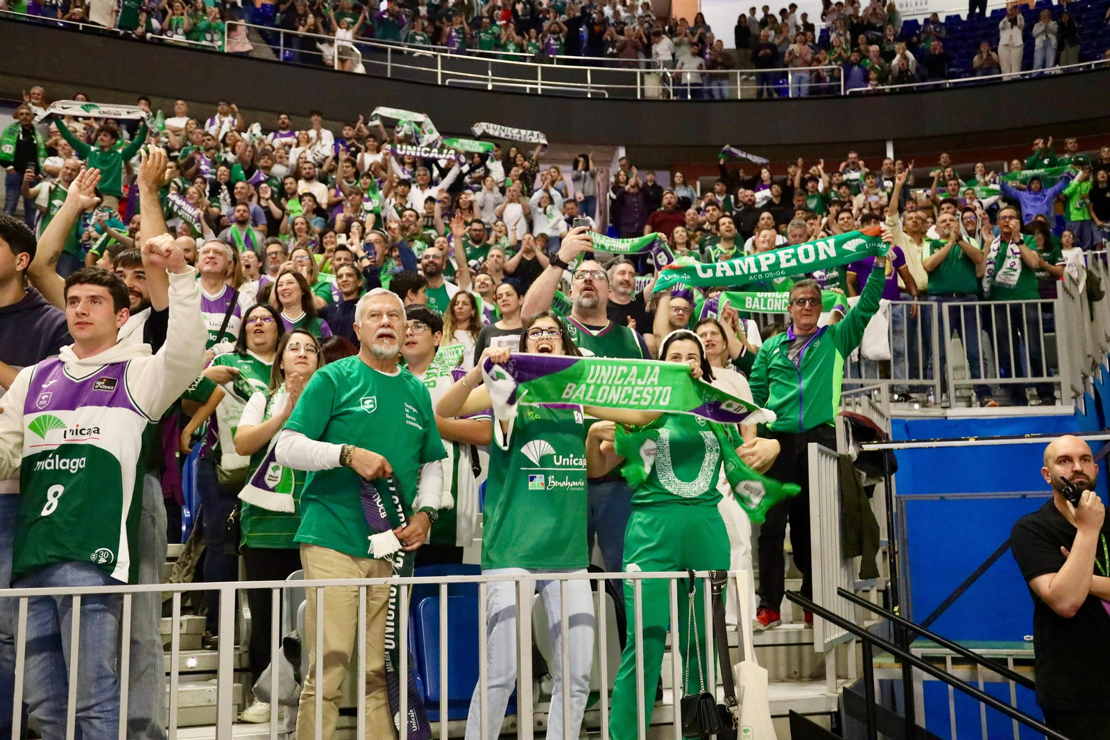 Búscate en la fiesta del Carpena tras ganar la BCL | Lenovo Tenerife - Unicaja