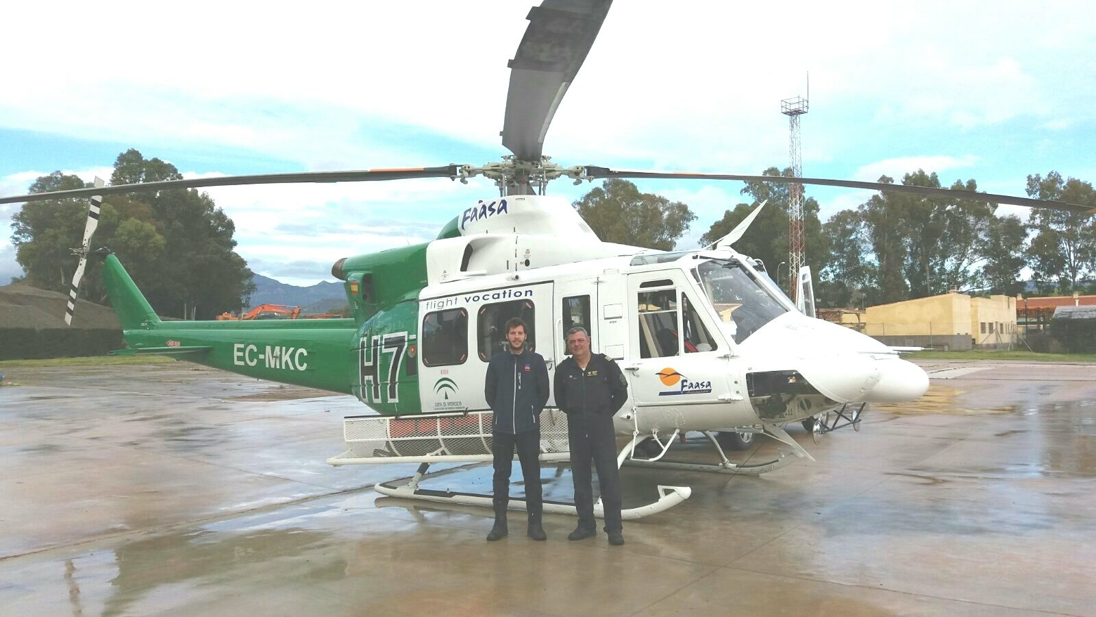 Dos efectivos que participarán en el dispositivo.