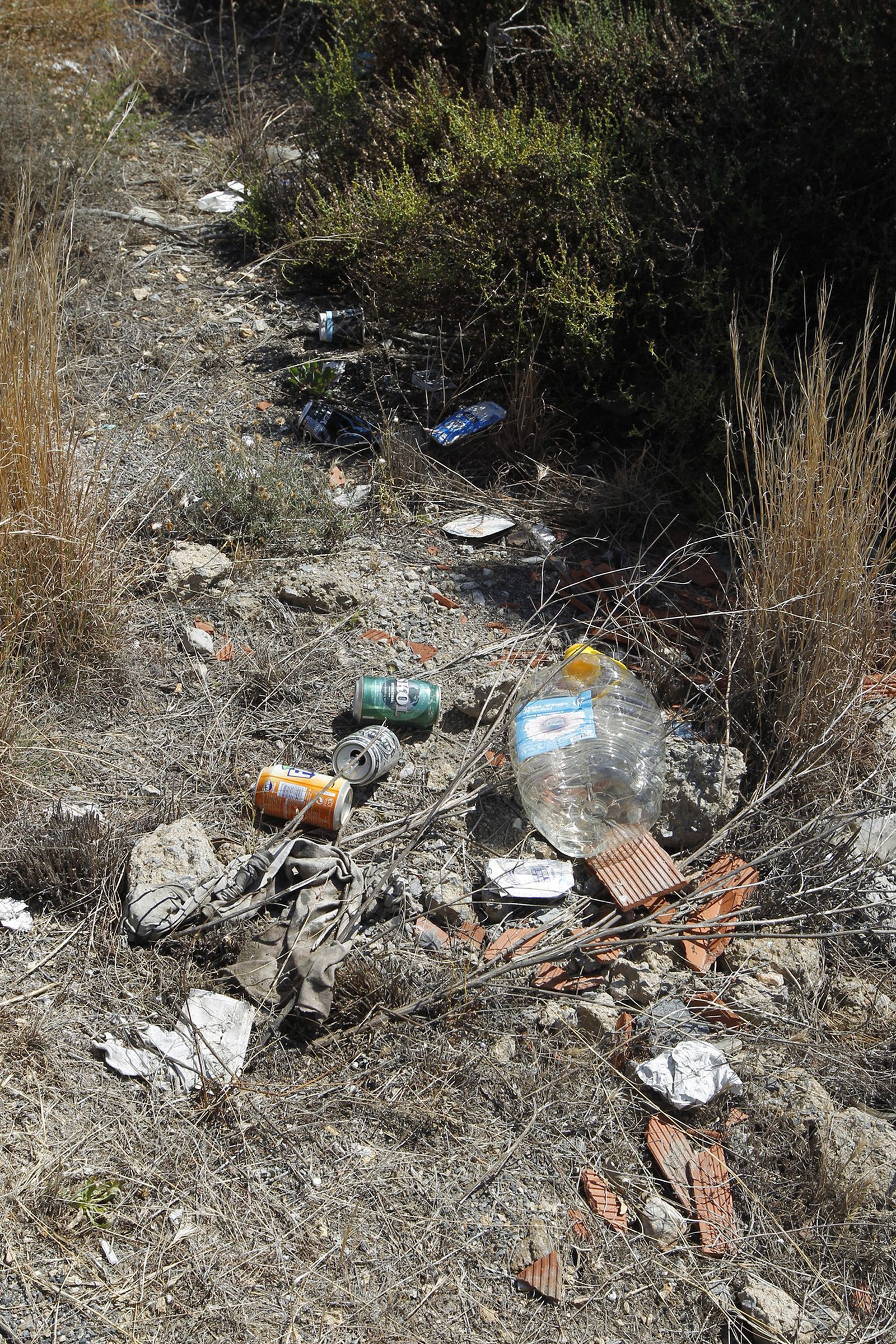 Fotogalería basura en el Desierto de Tabernas