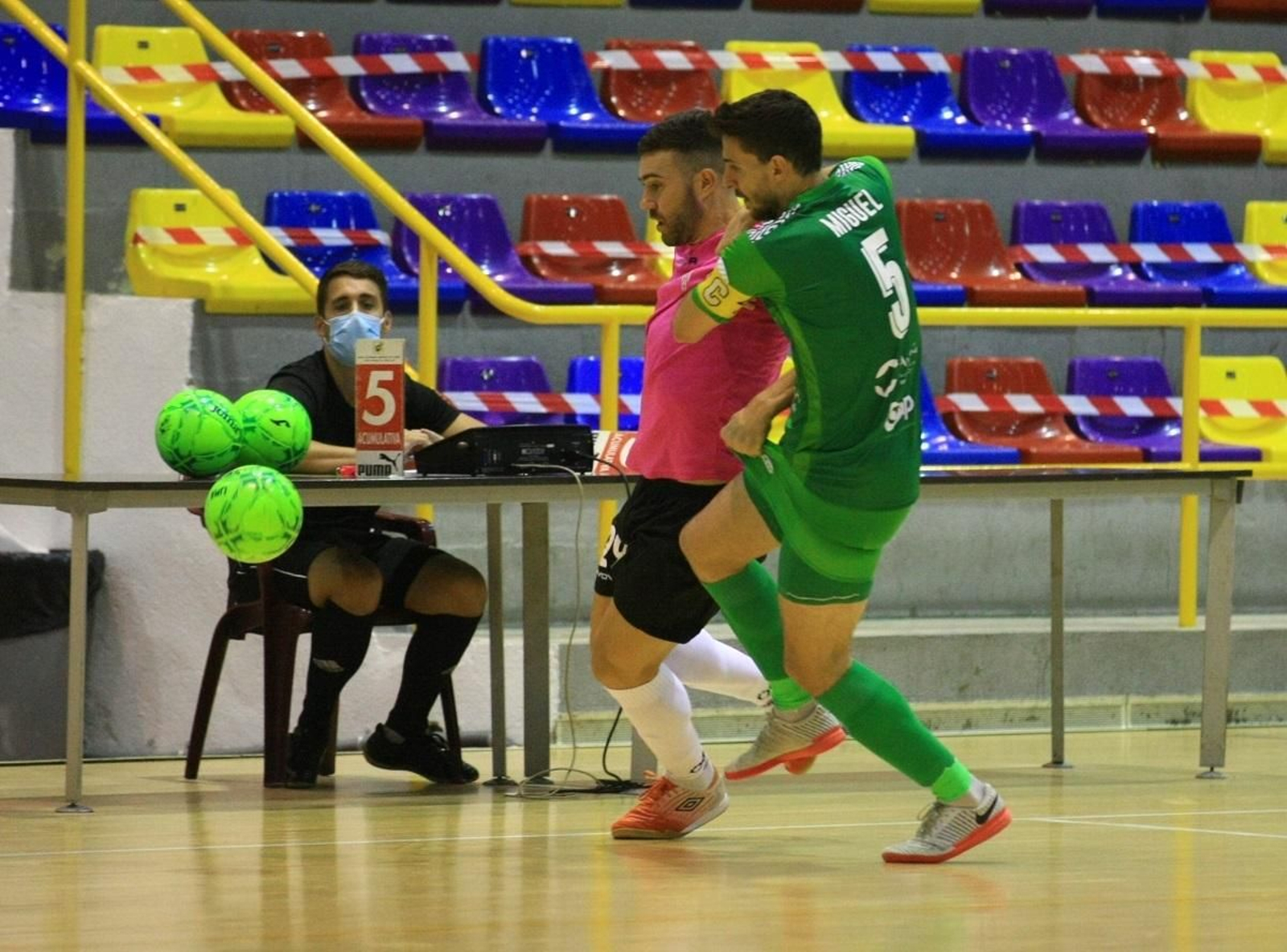 Las imágenes del amistoso entre el Córdoba Futsal y el UMA Antequera