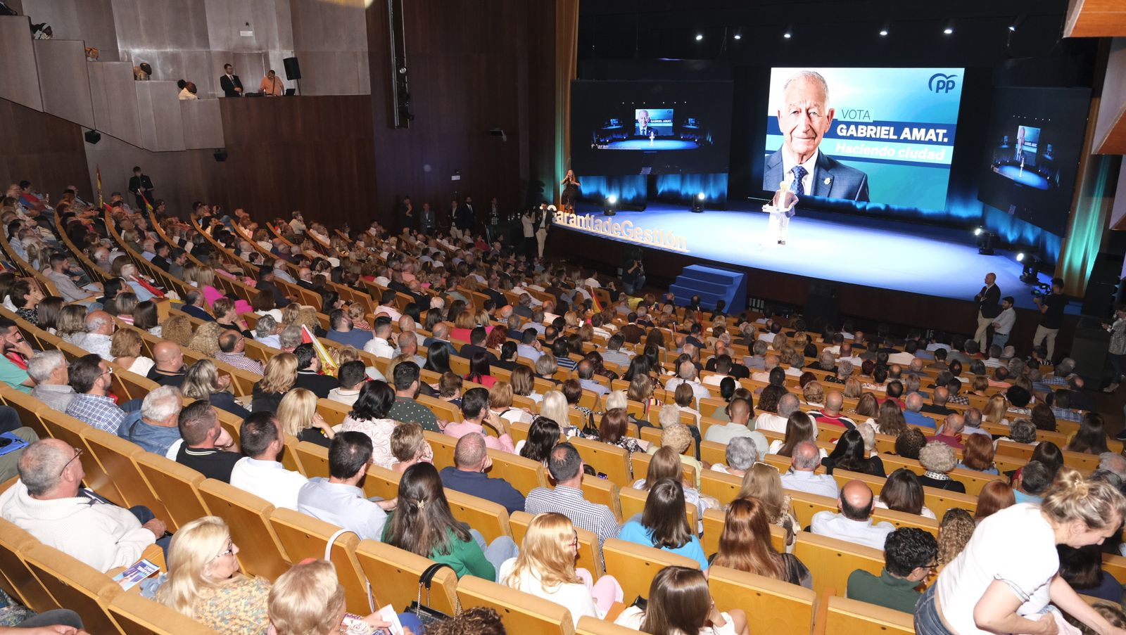 Imágenes de Rajoy apoyando la candidatura de Gabriel Amat a la Alcaldía de Roquetas de Mar