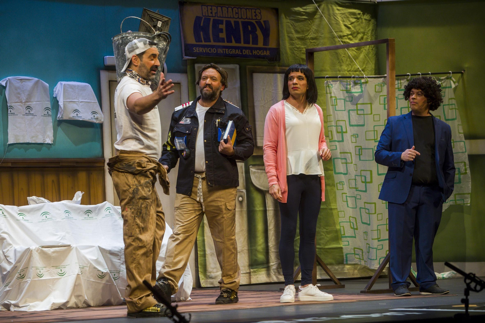 Cuarteto Vida y obra de Juan Carlos I, Bajo D