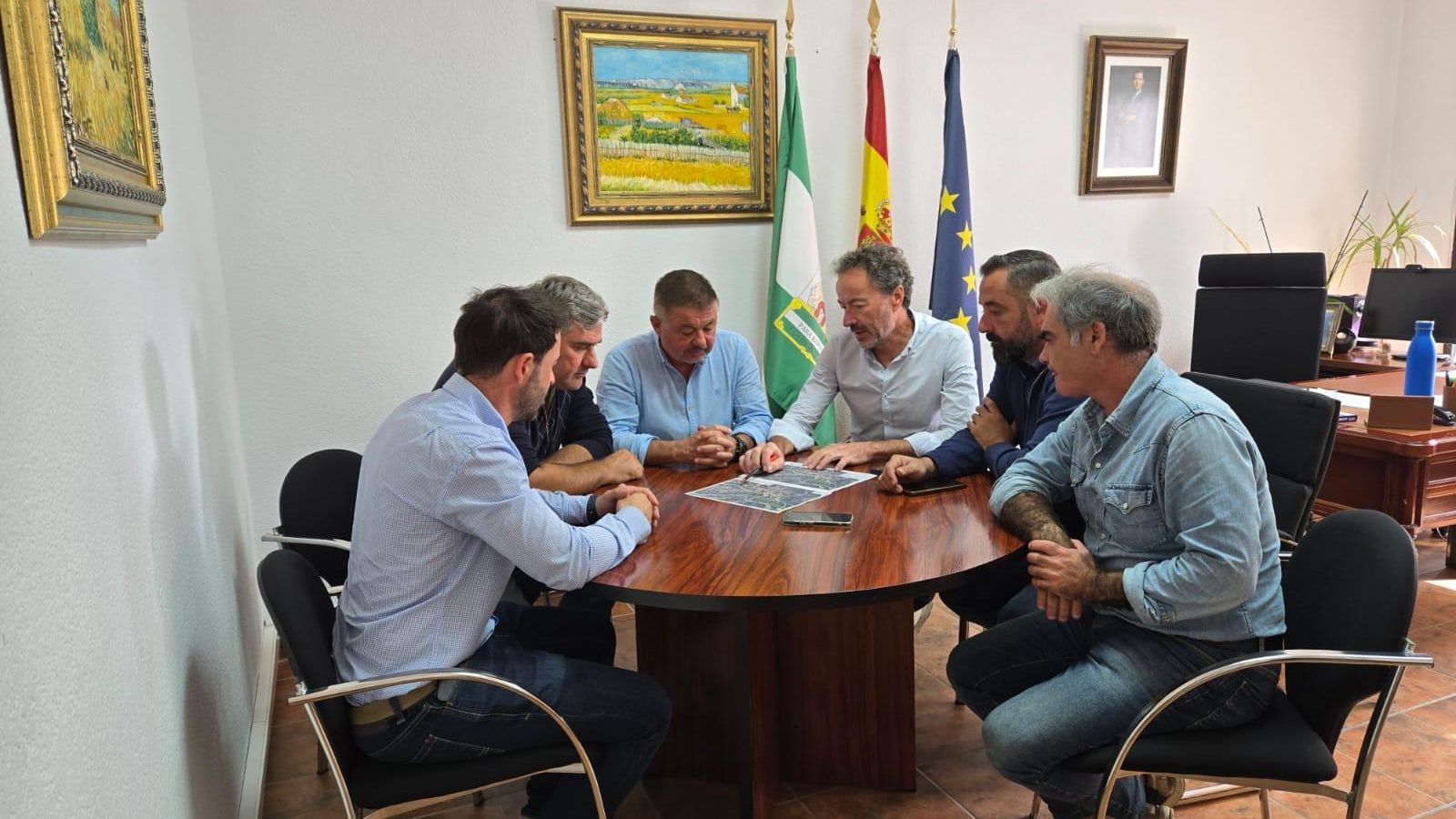 Reunión del presidente de Mancomunidad con los alcaldes de los pueblos afectados