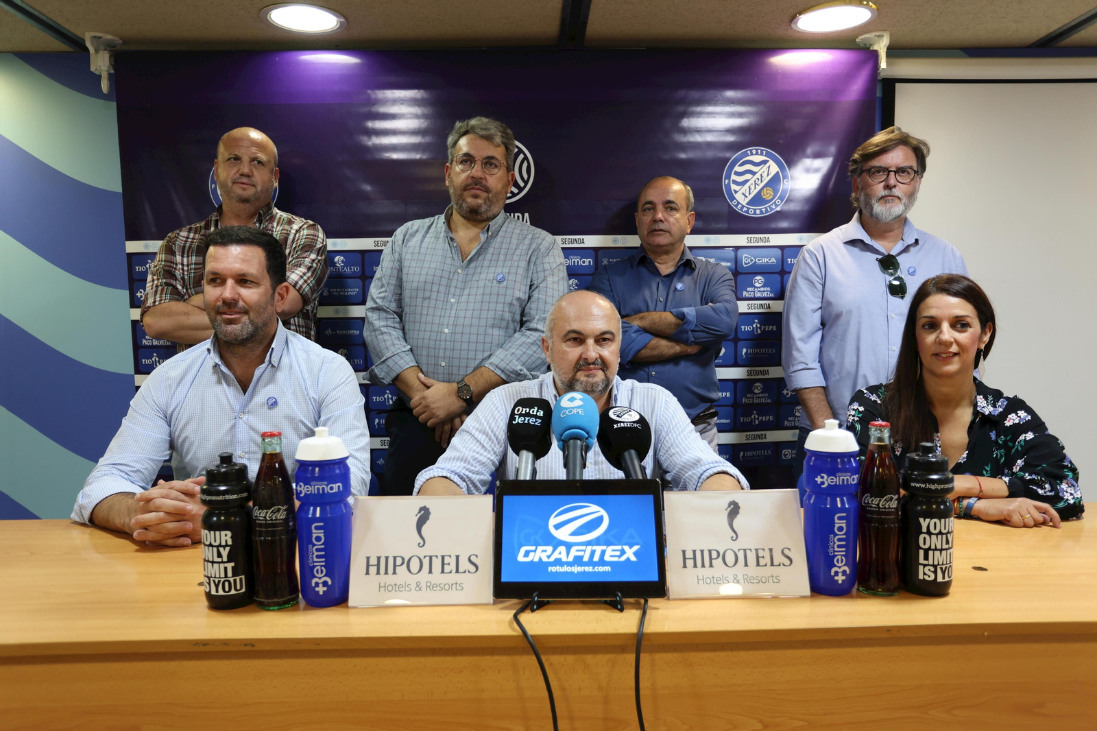 La junta directiva del Xerez DFC, en la rueda de prensa de este viernes en Chapín.