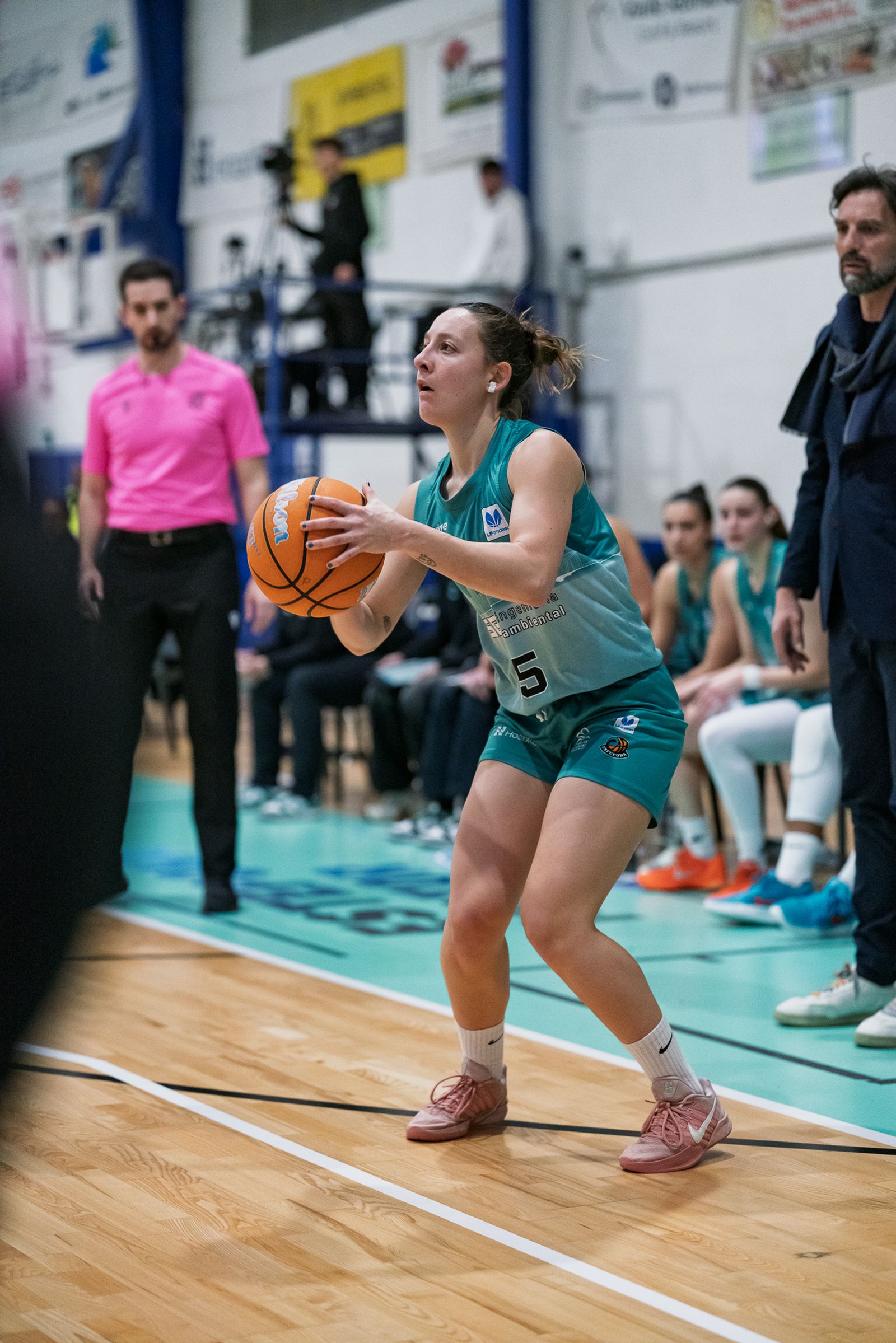 El CAB Estepona se va al parón tras caer ante el Estudiantes (72-80)