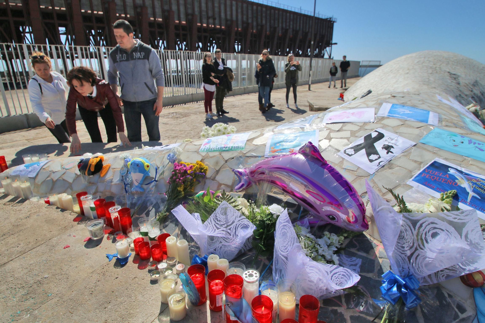 Las imágenes de la capilla ardiente por Gabriel