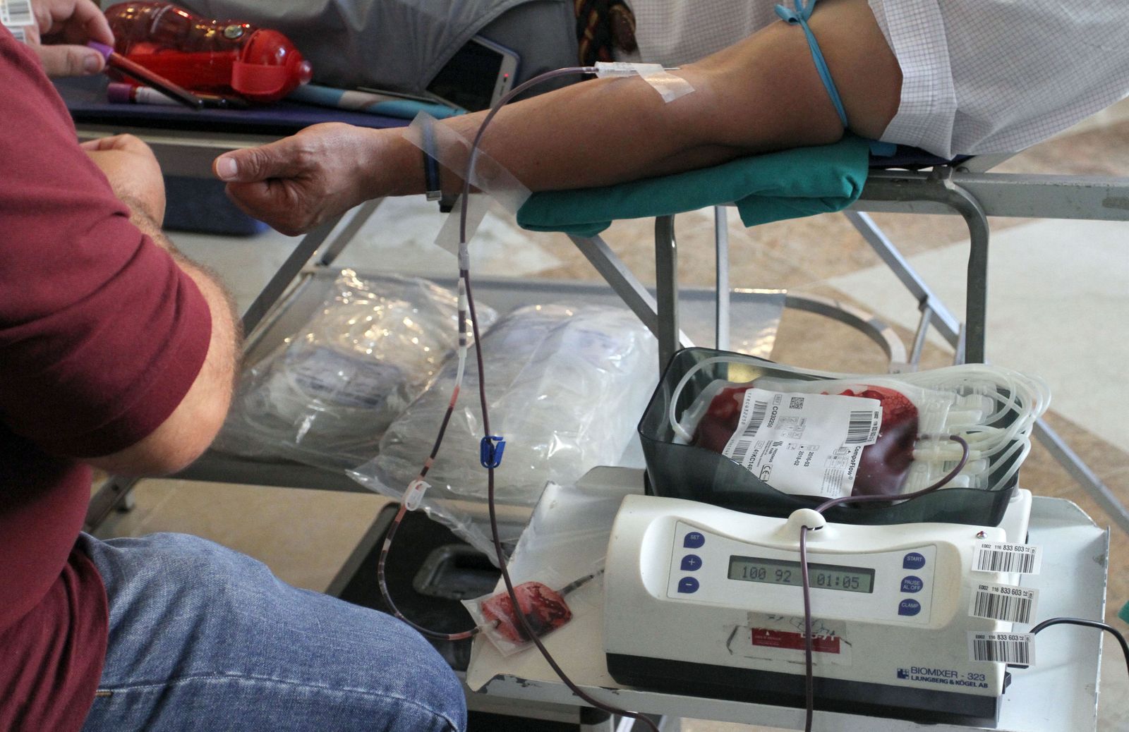 La XXIV campaña universitaria de donación de sangre comenzó ayer en la Facultad de Ciencias de la Educación.