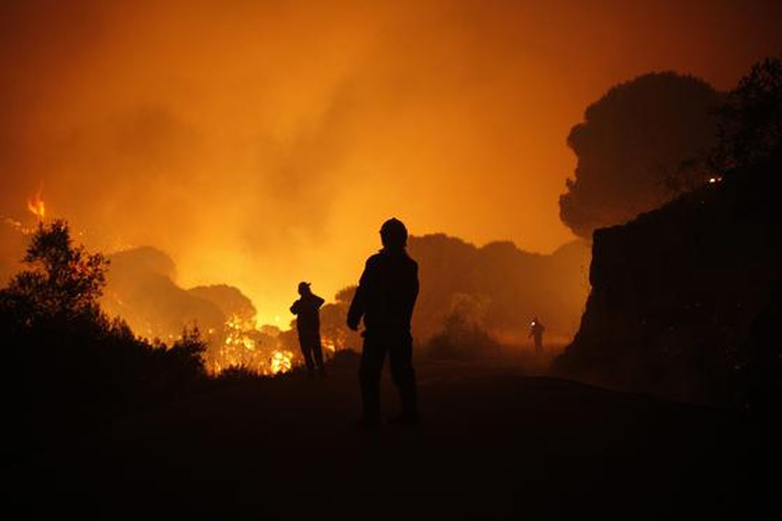 Imágenes del incendio de la Costa del Sol

Foto: EFE/ Reuters/ Lectores
