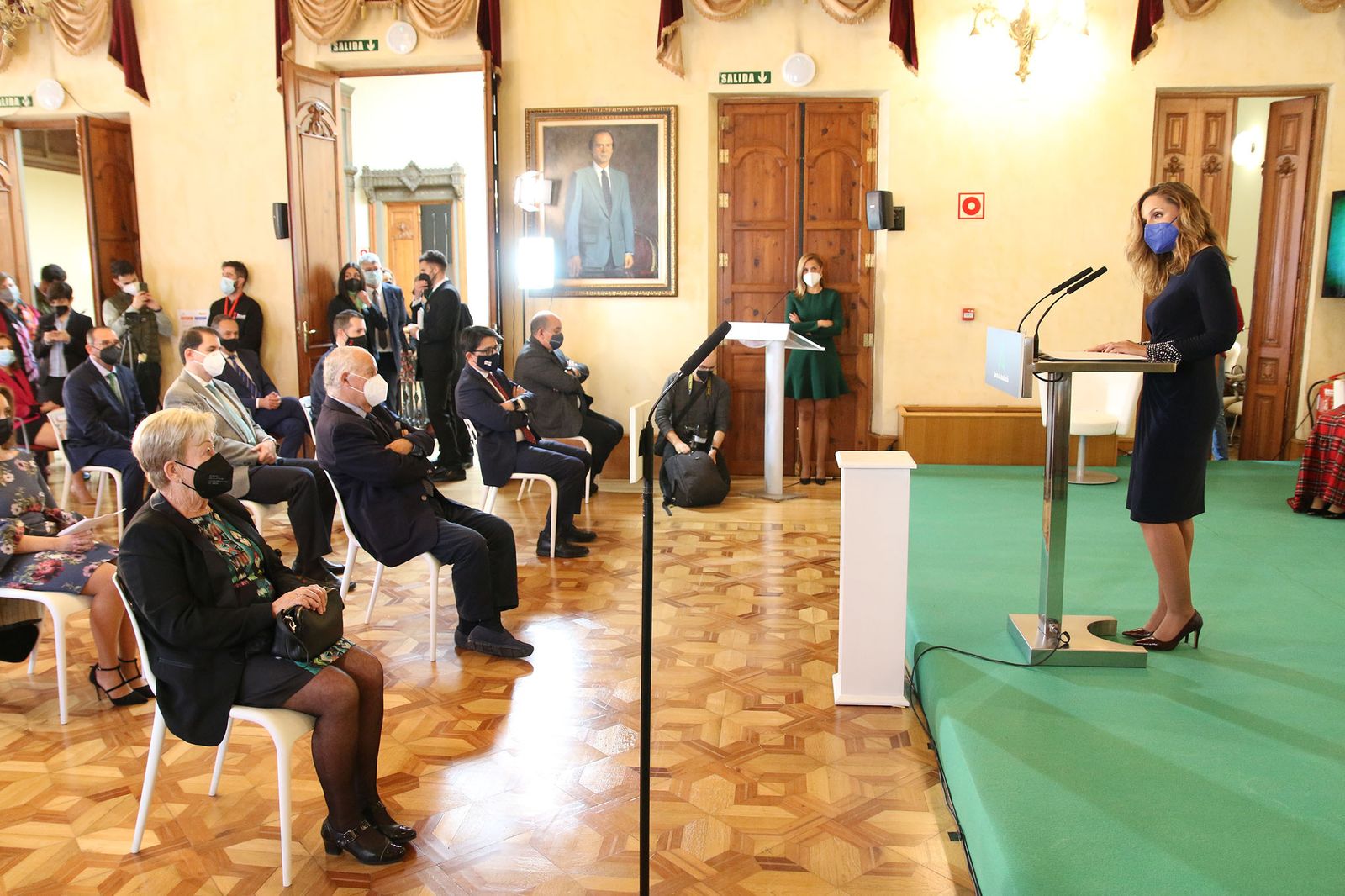 Fotogalería de la entrega de banderas por el Día de Andalucía