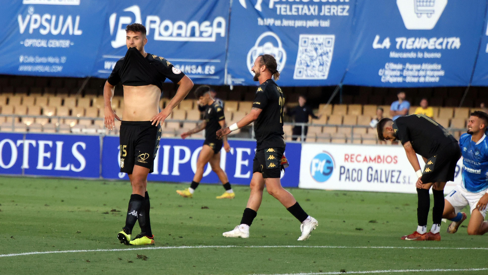 Imágenes de la victoria del Xerez DFC contra el Ceuta B en la fase de ascenso
