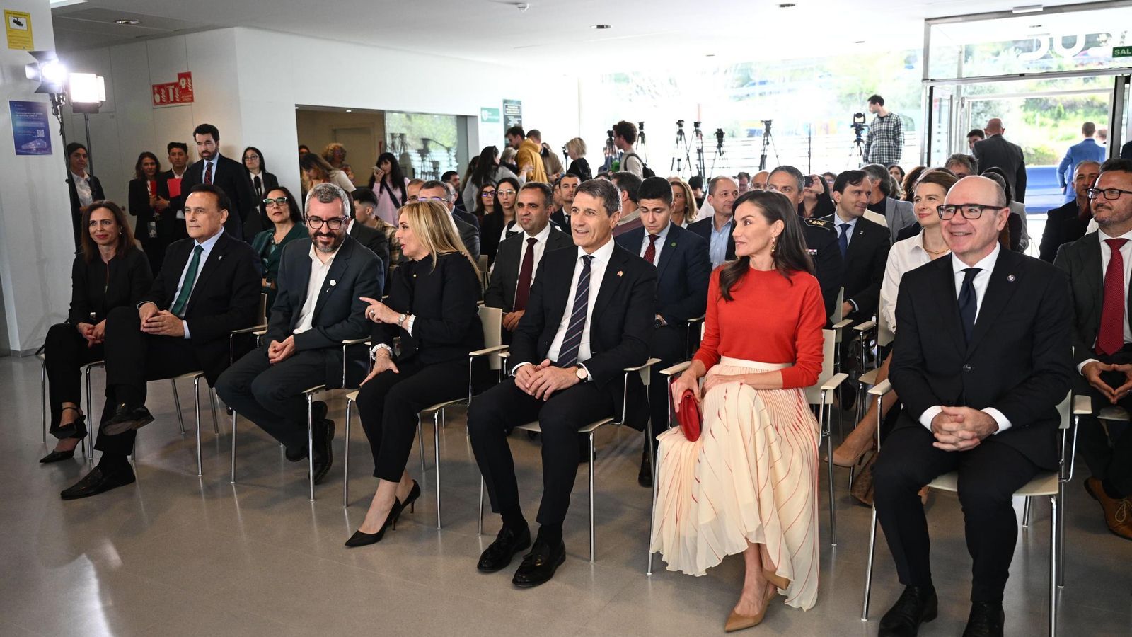 La visita de Doña Letizia a la Universidad de Granada, en imágenes