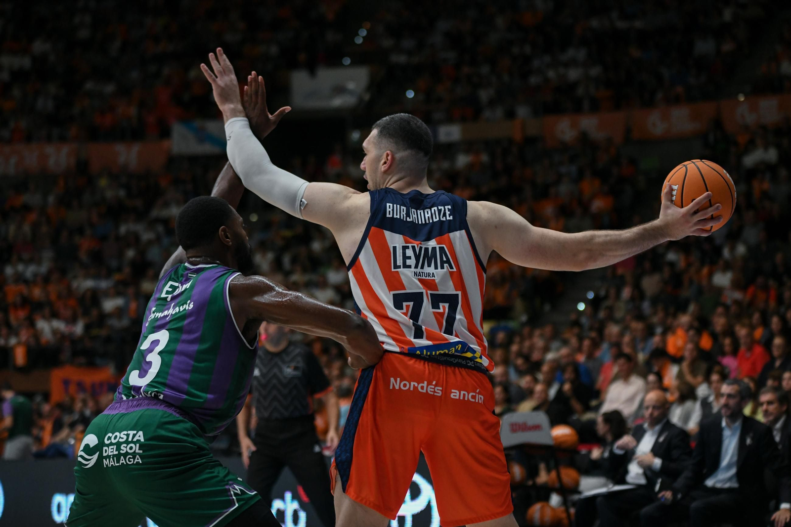 Melvin Ejim, sus cuatro años y seis títulos en Málaga