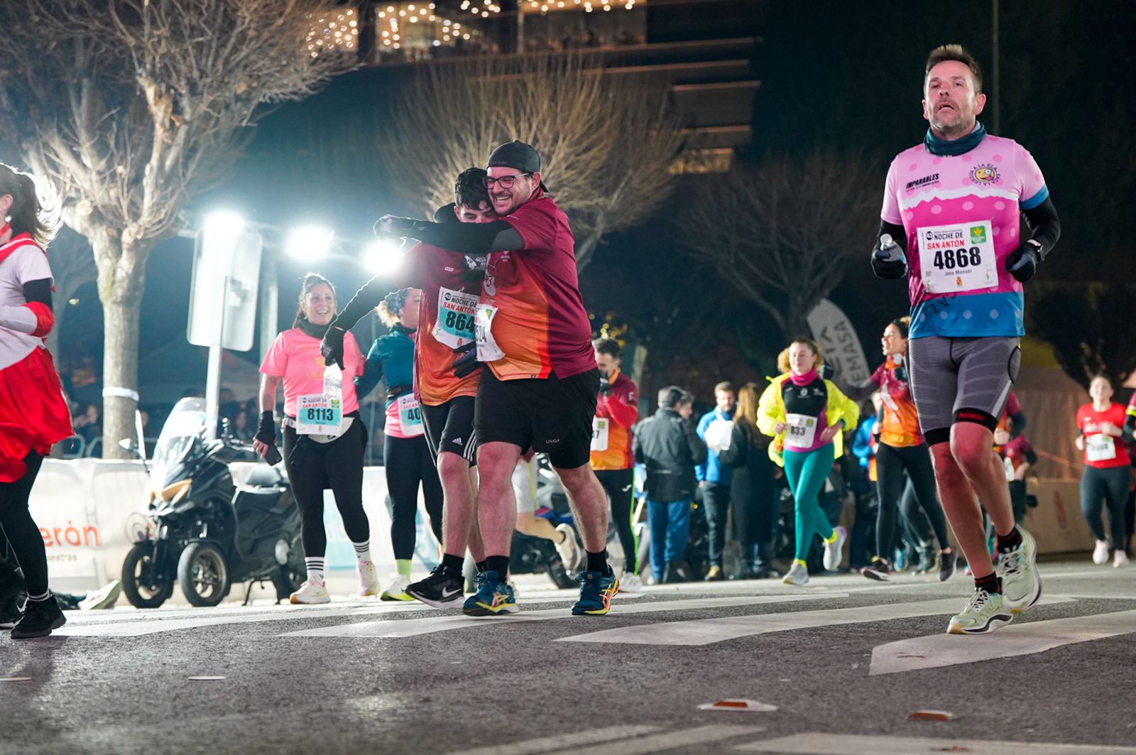 En imágenes: búscate en tu llegada a meta de la Carrera de San Antón 2026 (2)