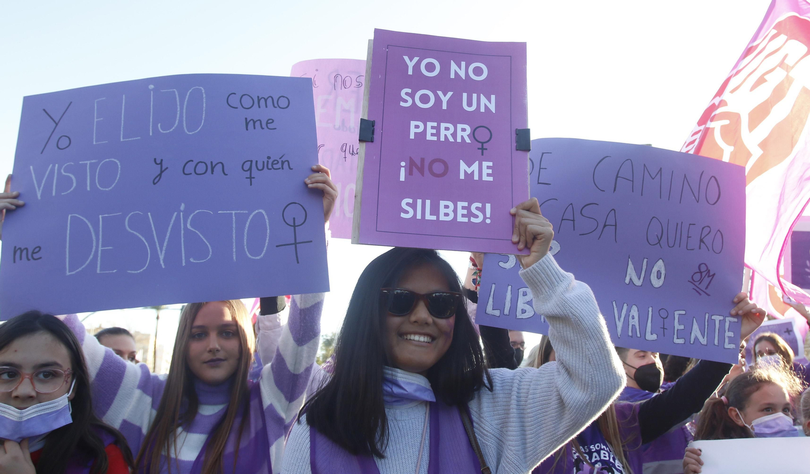 La manifestación del 8M en Córdoba, en fotografías