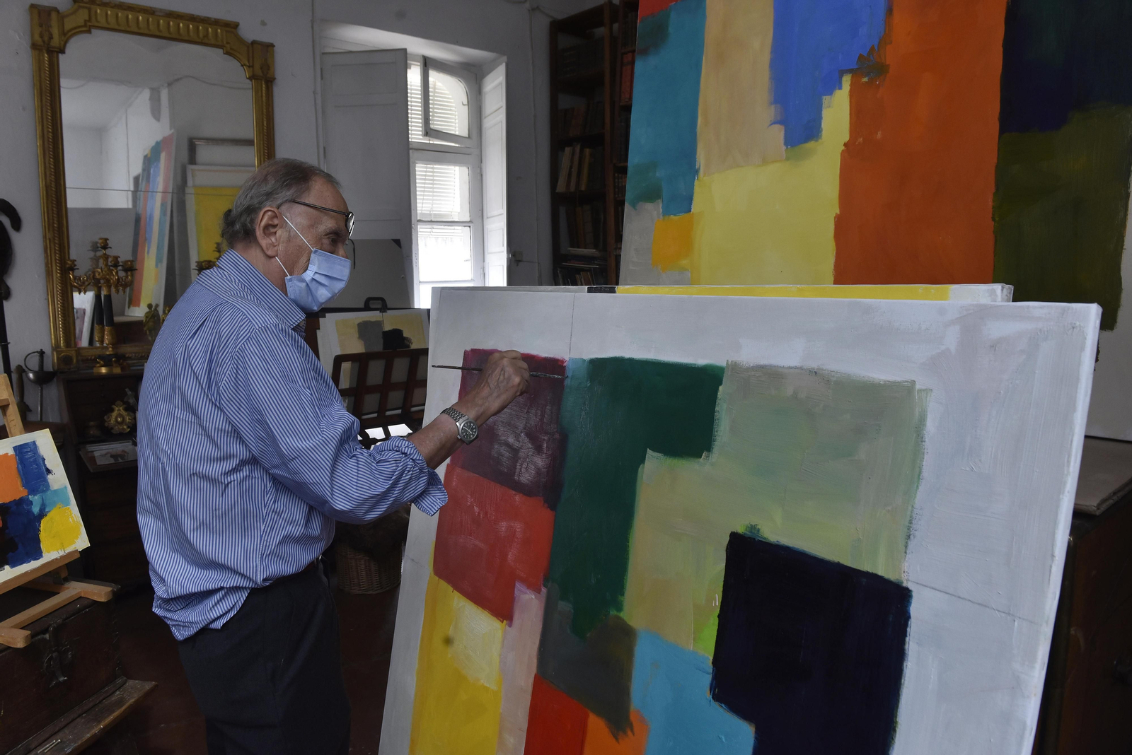 En el estudio de Manuel Salinas. In memoriam