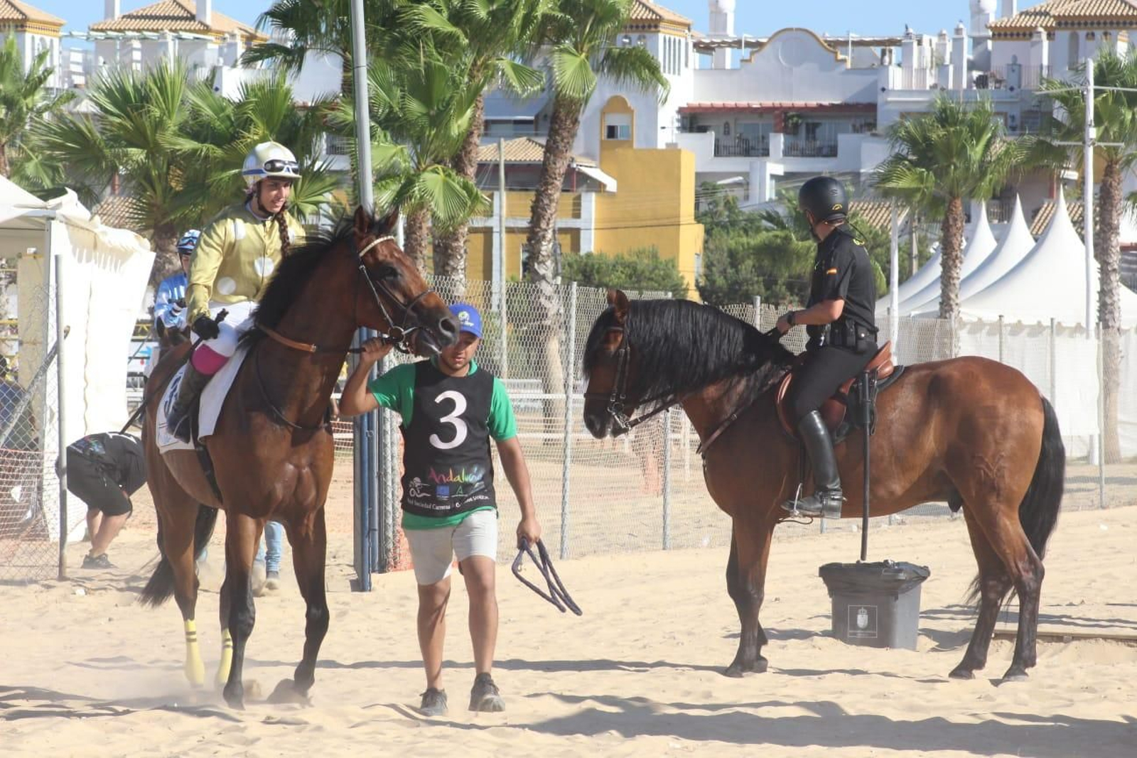 Imágenes del tercer día de las Carreras de Caballos de Sanlúcar.