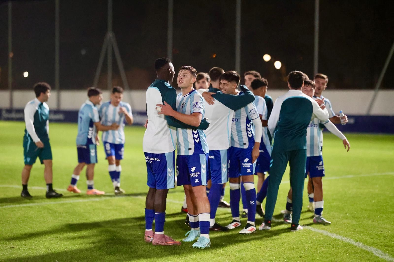 El Atlético Malagueño se estrena ante el UCAM Murcia (1-0)