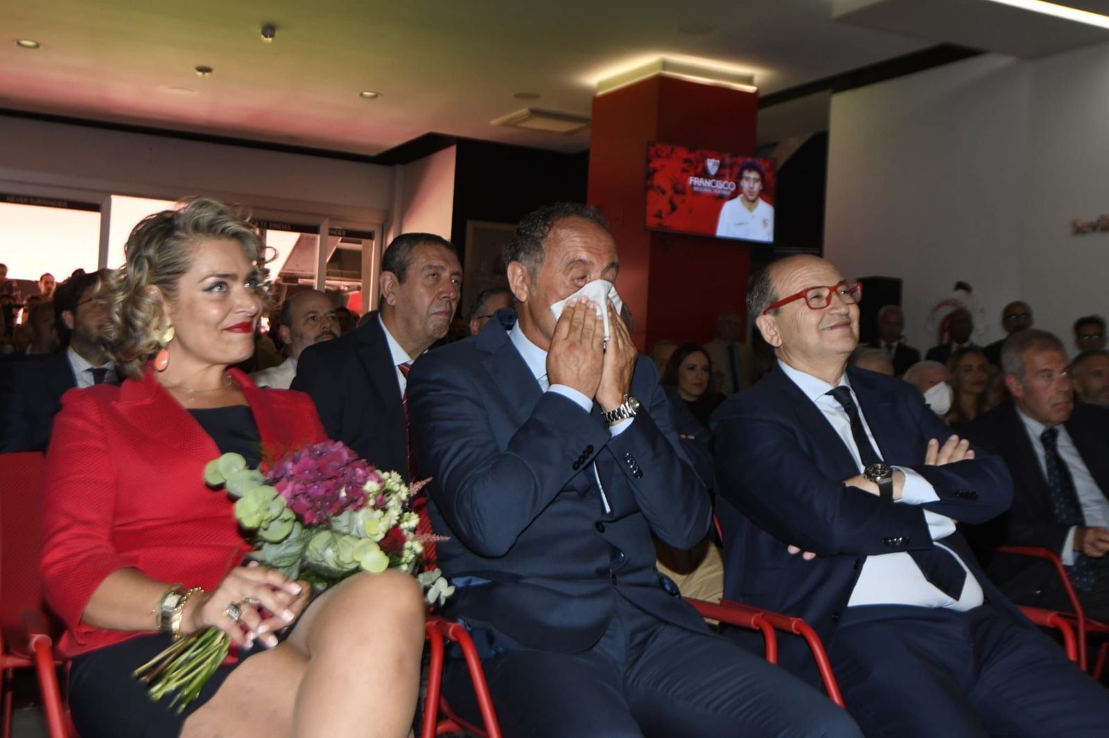 Las imágenes del Dorsal de Leyenda del Sevilla a Francisco