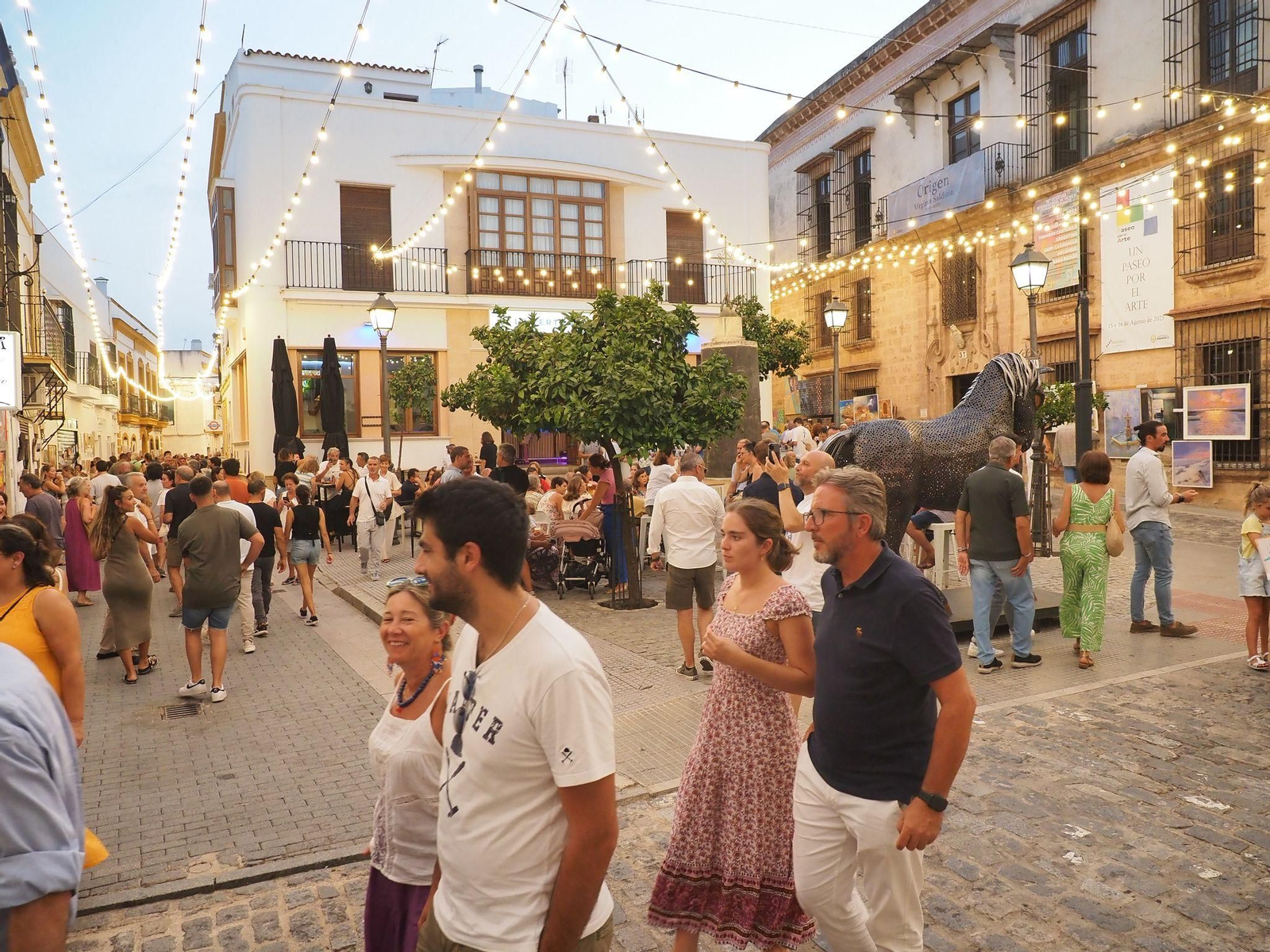 Paseo por el Arte de Ayamonte, el mayor museo efímero a cielo abierto, en imágenes