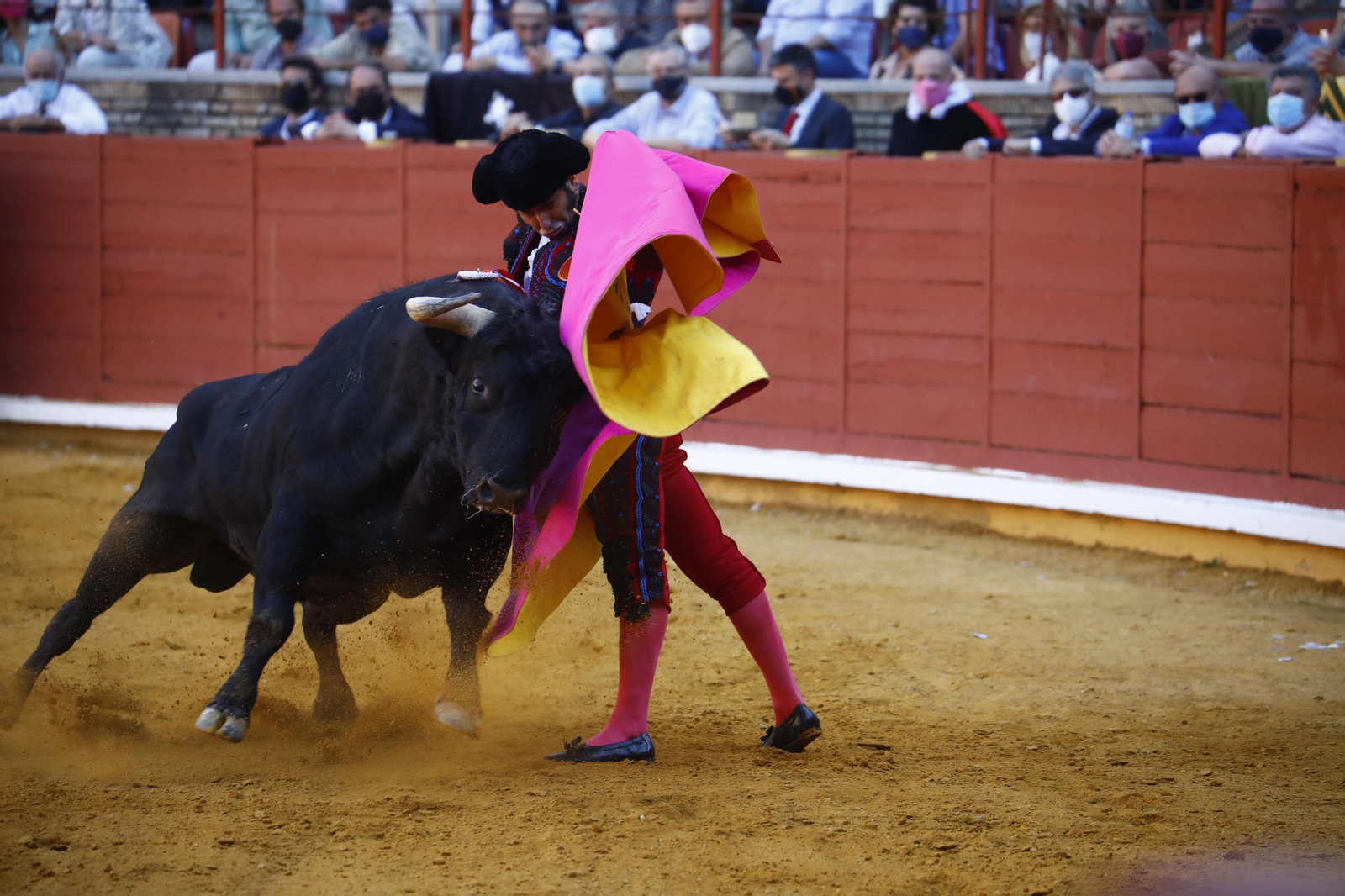 El mano a mano de Finito y Morante en la Feria Taurina de Córdoba, en imágenes