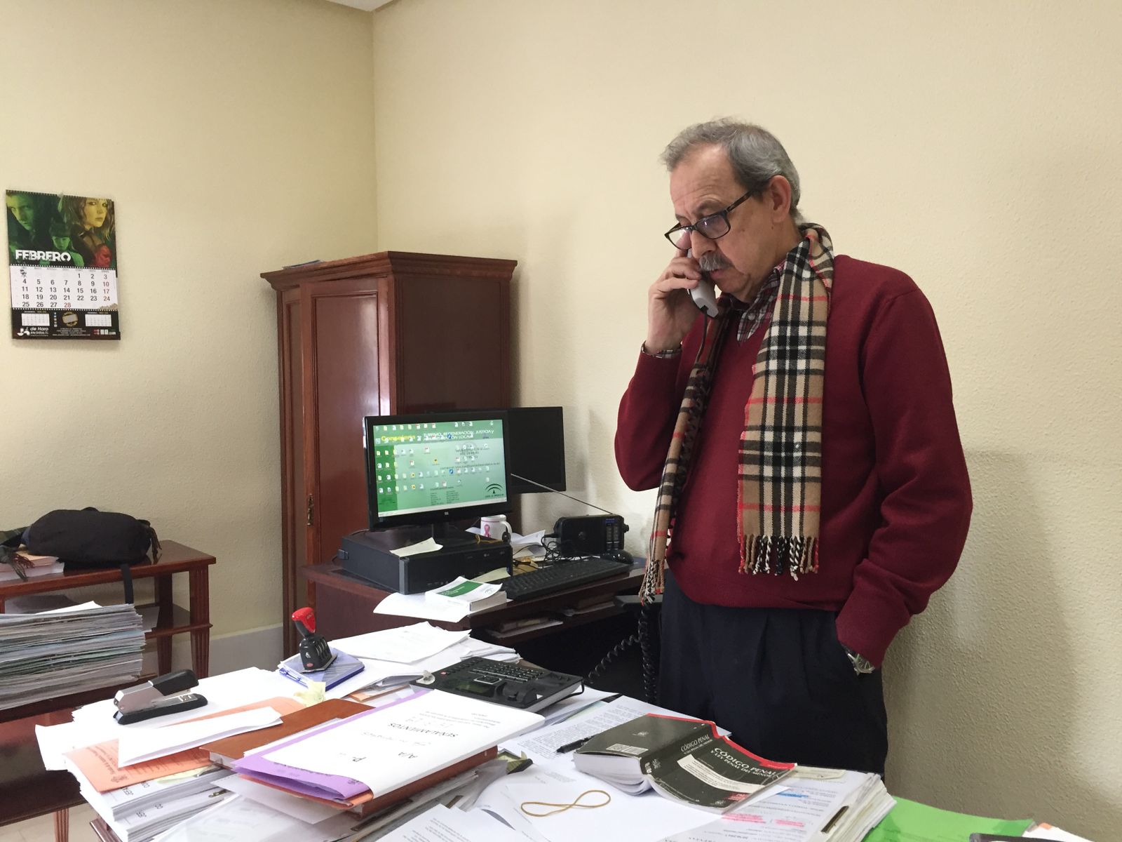 Arcadio Martínez Henares, en su despacho de la Fiscalía de Sevilla