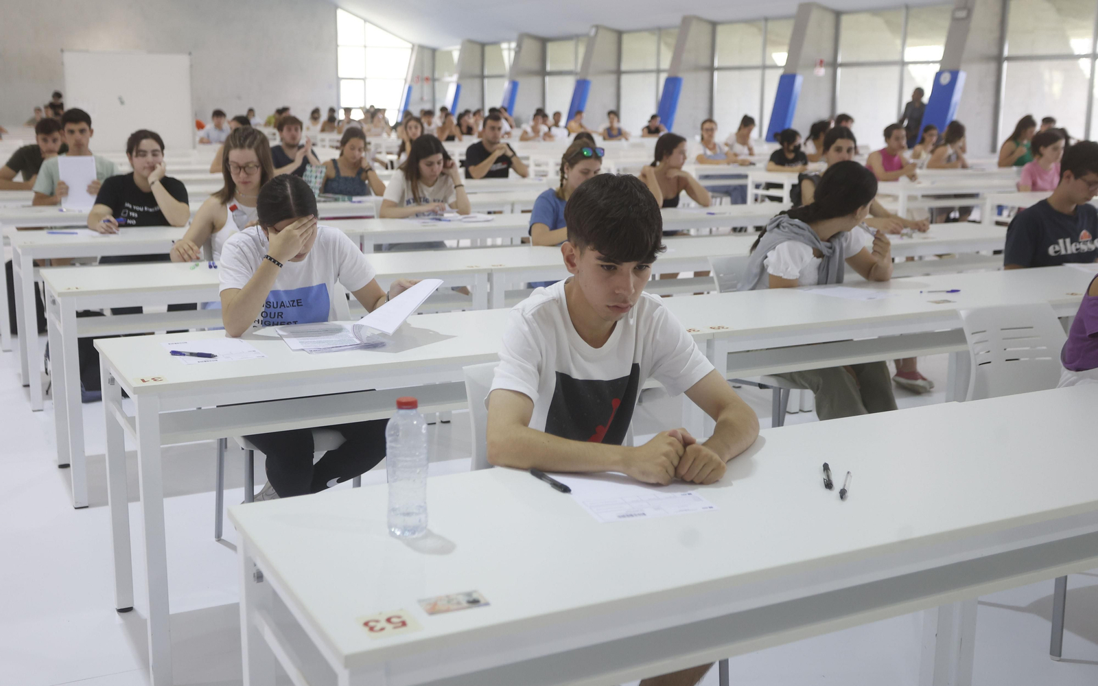 Estudiantes durante los exámenes de Selectividad del pasado junio. Estudiantes durante los exámenes de Selectividad del pasado junio.