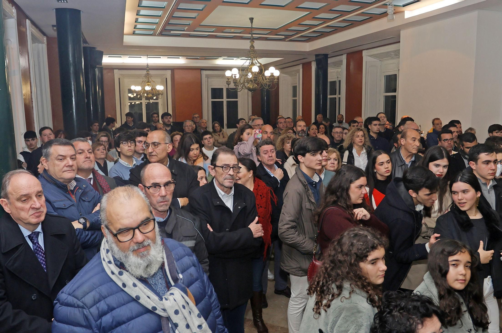 Imágenes de la presentación del techo de palio de la Virgen del Amor de las Tres Caídas