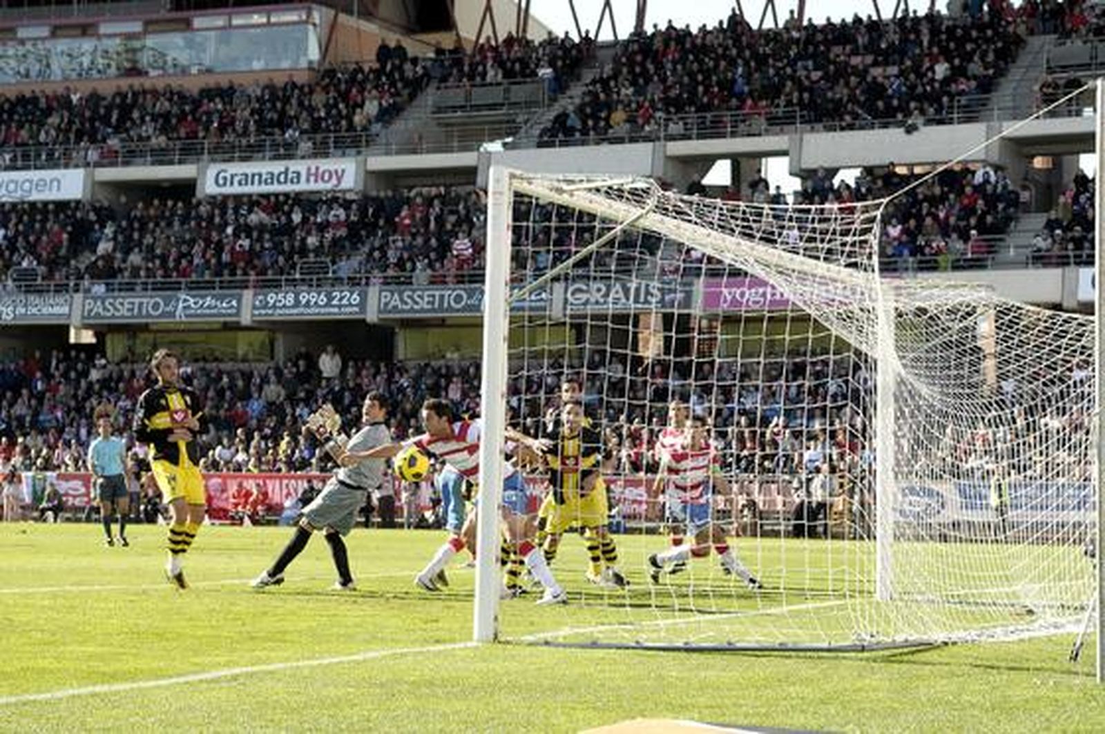 El Granada saca un punto ante el Córdoba

Foto: J.Ochando