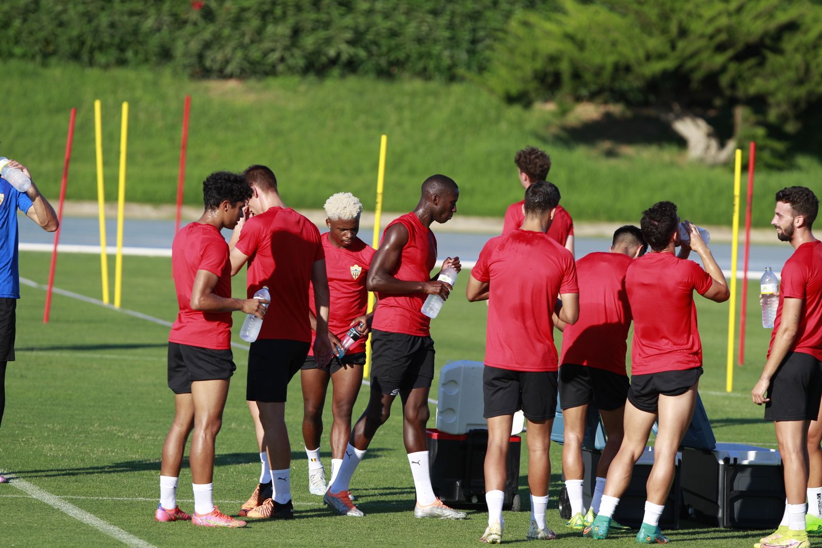 Imágenes del primer entramiento de la U.D. Almería en la Liga Santander, temporada 2022-2023