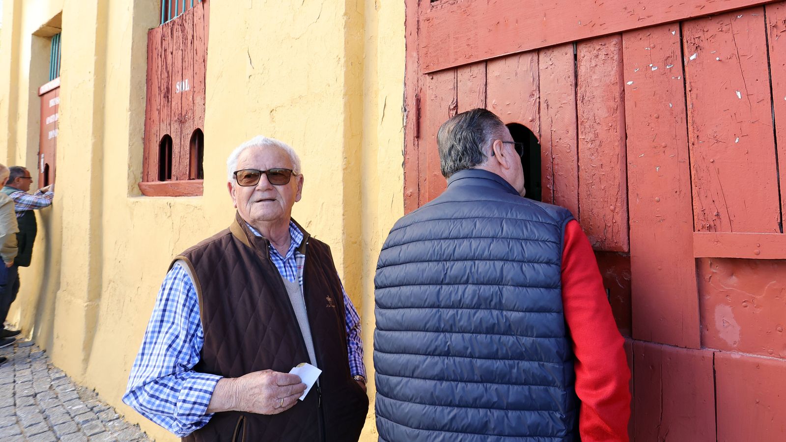 Colas para comprar las entradas de la Feria Taurina de Jerez 2023