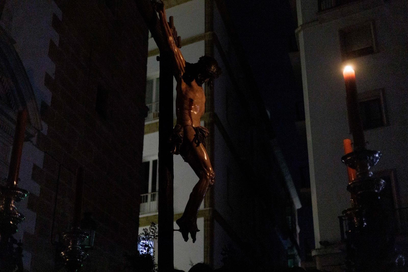 Las imágenes de la cofradía de la Buena Muerte en la Semana Santa de Cádiz 2023