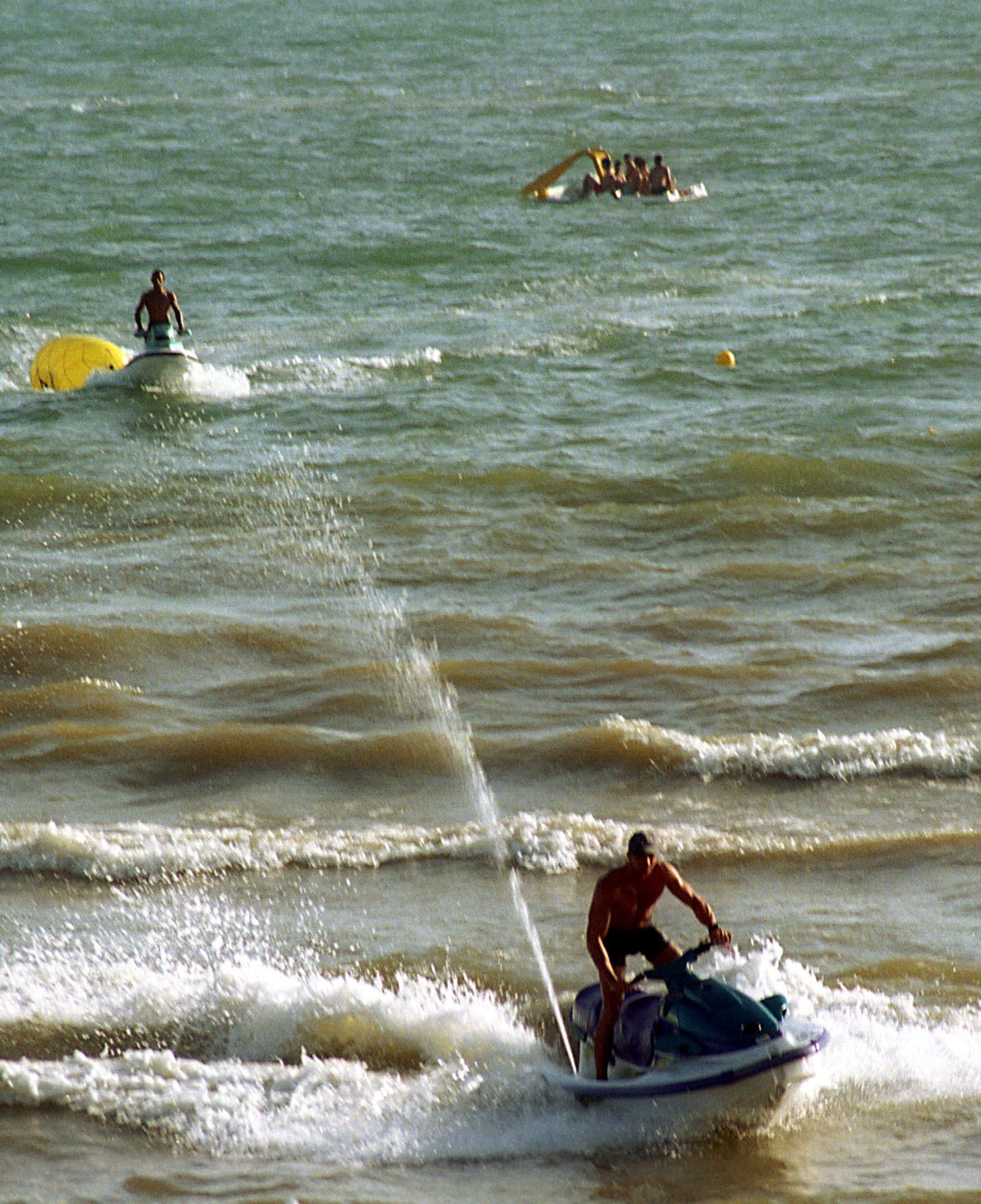 Guardia Civil realiza 48 denuncias tras 87 inspecciones a embarcaciones de recreo y motos acuáticas