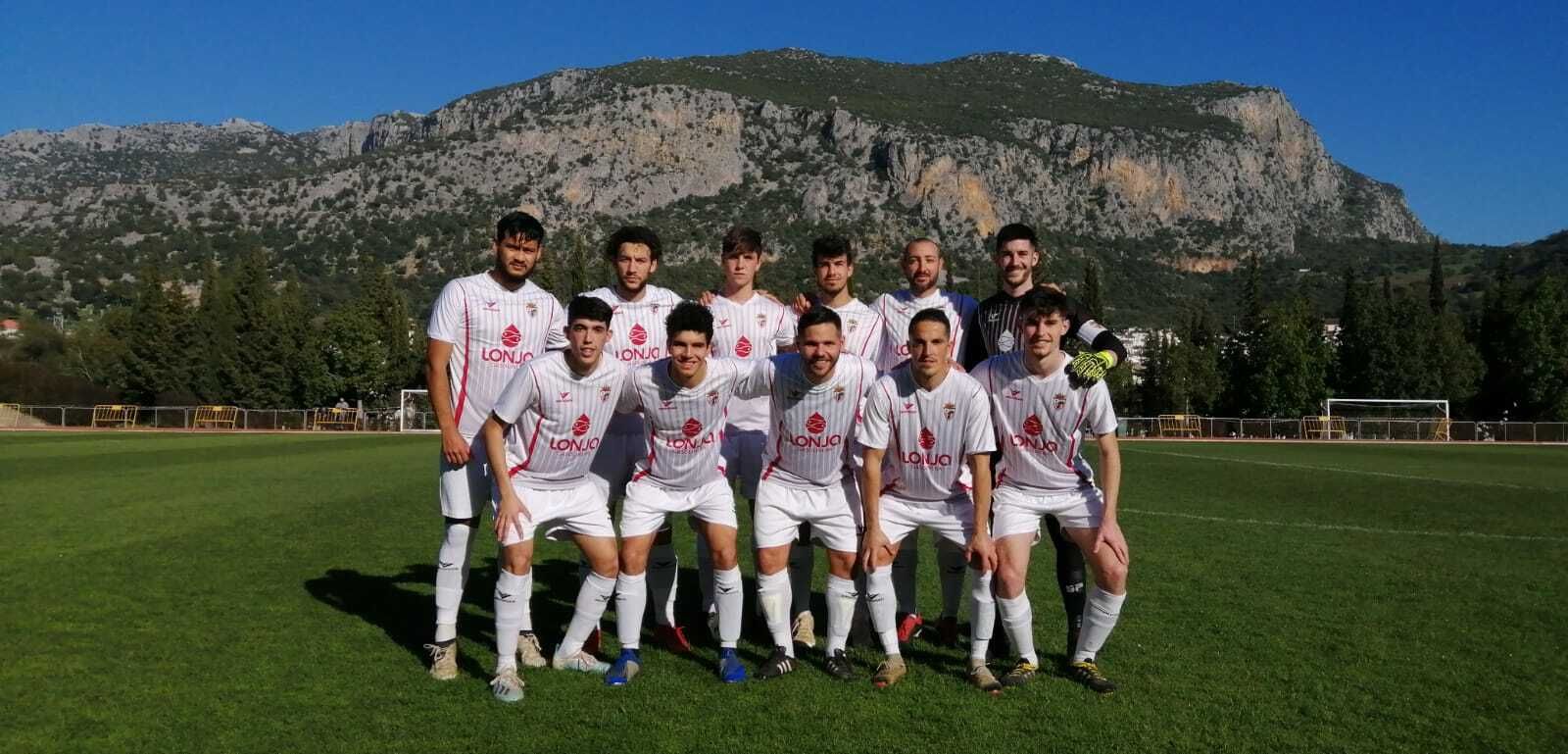 Formación del Recreativo Portuense hace tres jornadas, en Ubrique.