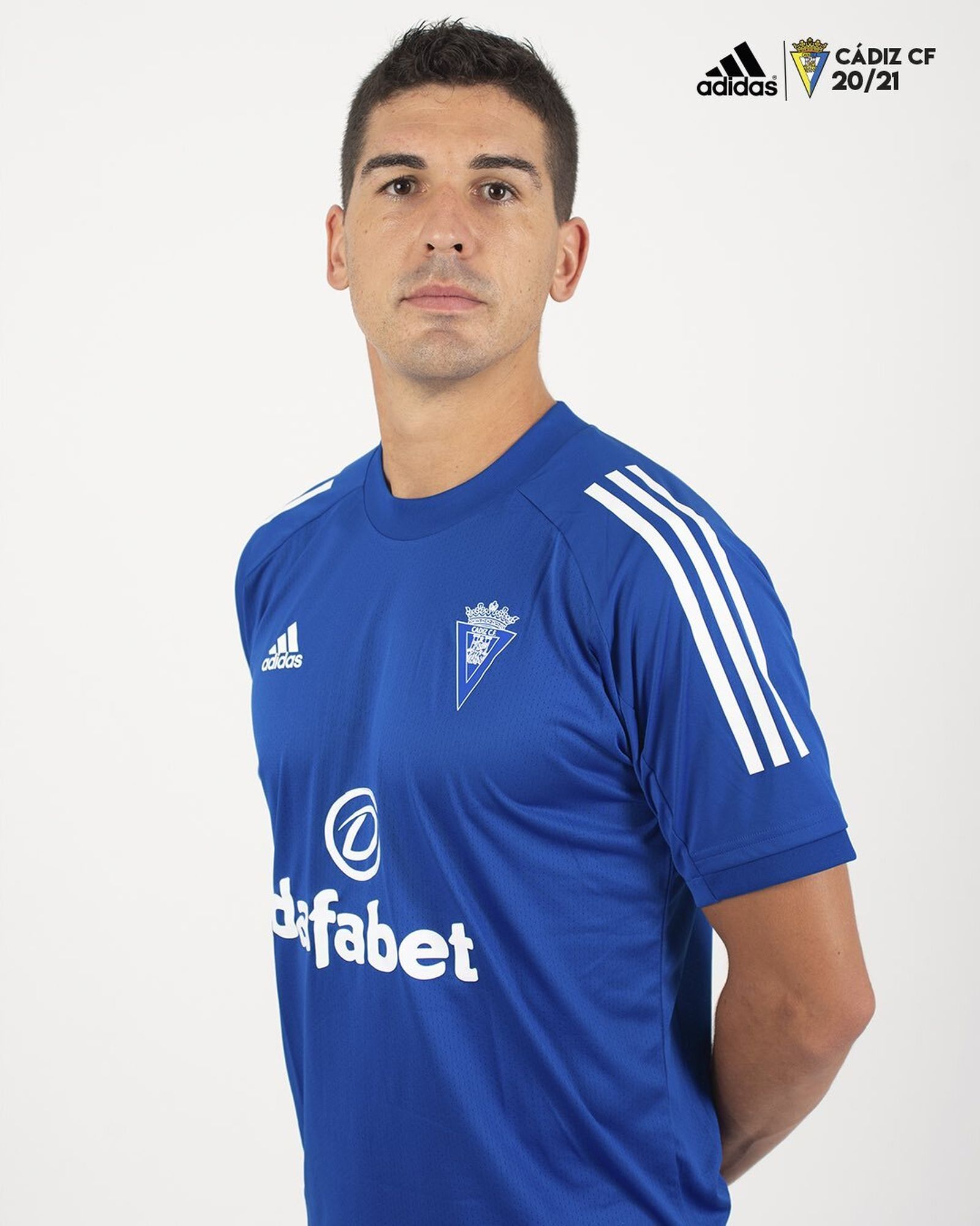 Líneas de entrenamiento y paseo para técnicos y jugadores.