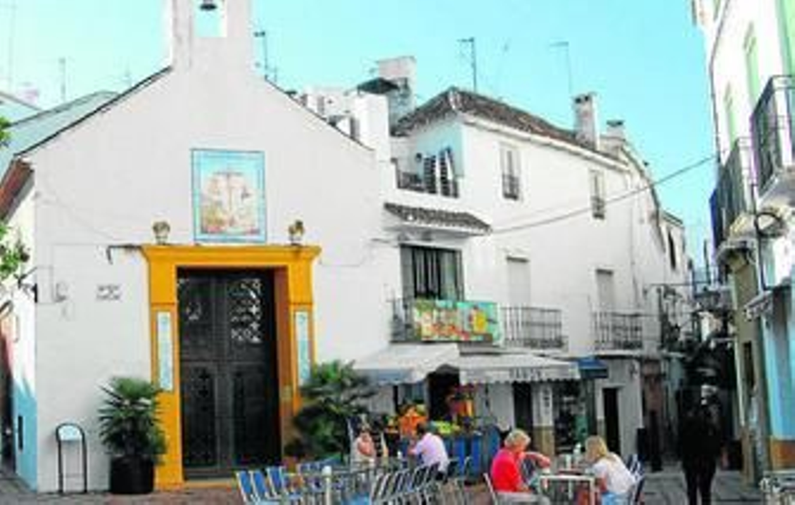 Zona de bares de la Plaza de los Naranjos de Marbella.