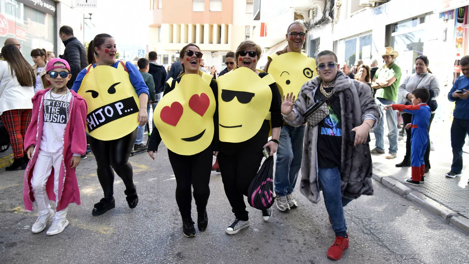 Cabalgata de Carnaval en La Línea en imágenes