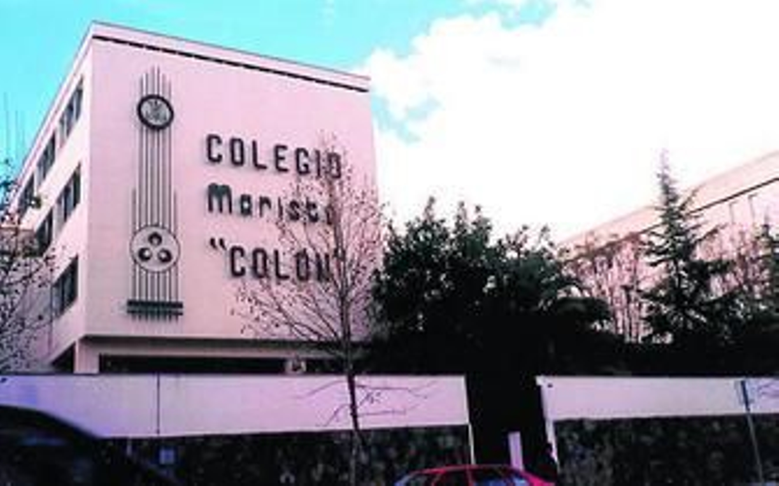 Colegio Colón en la avenida Doctor Cantero Cuadrado, que se puso en marcha el 7 de octubre de 1968.