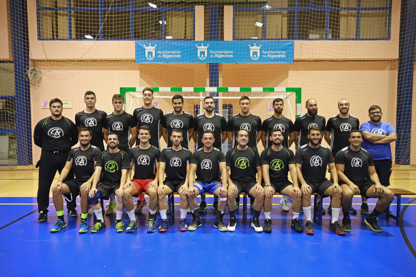 La plantilla del Balonmano Ciudad de Algeciras, al completo