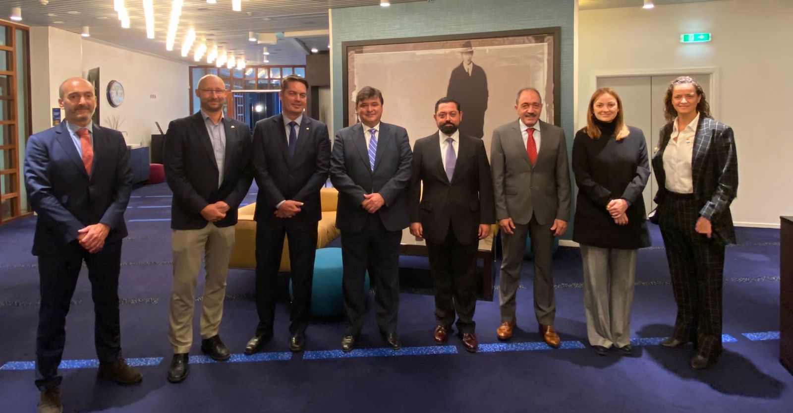 El comité organizador de los Mundiales y representantes de la Federación Mundial.