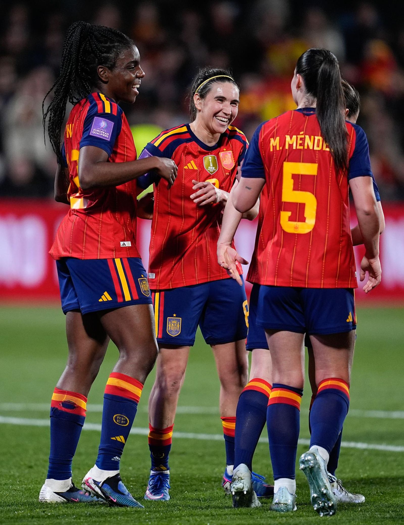 Las fotos del España-Islandia de fútbol femenino