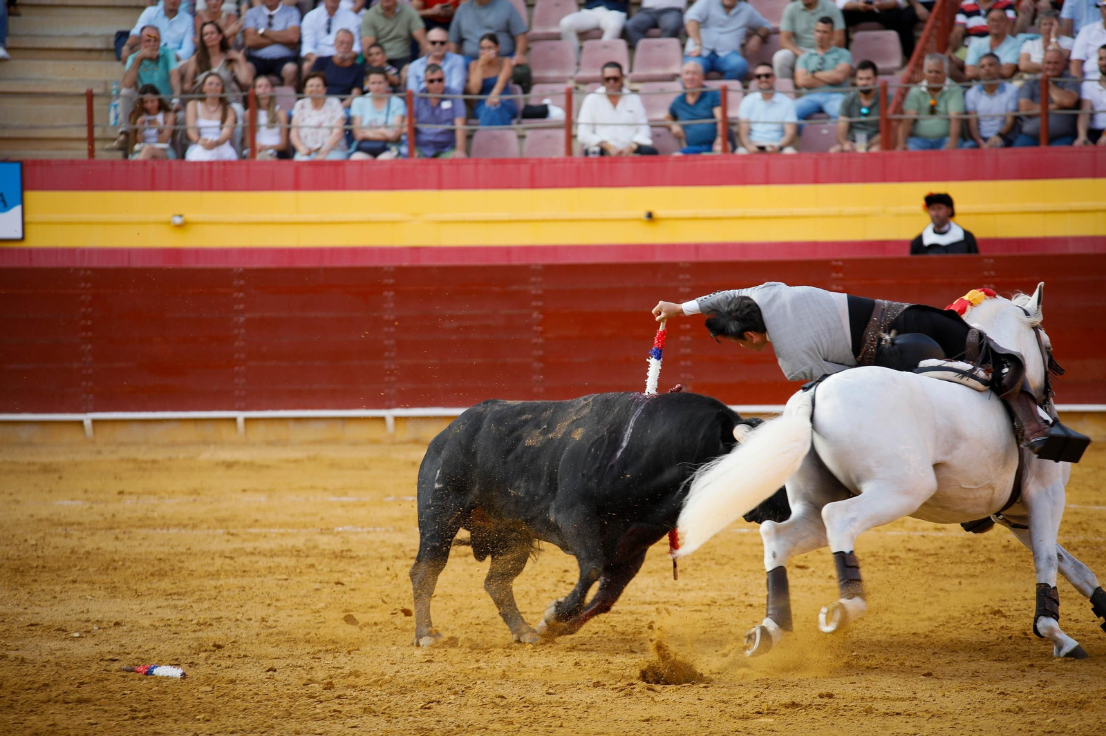 Imágenes de la corrida de toros en Roquetas de Mar