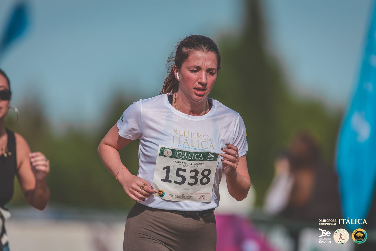 Búscate en las fotos del Cross de Itálica 2025 | 1