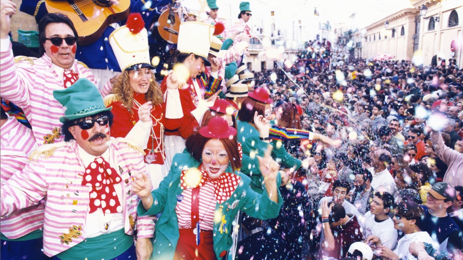 El coro 'La gran cabalgata', de 1997, en el carrusel de la Plaza.