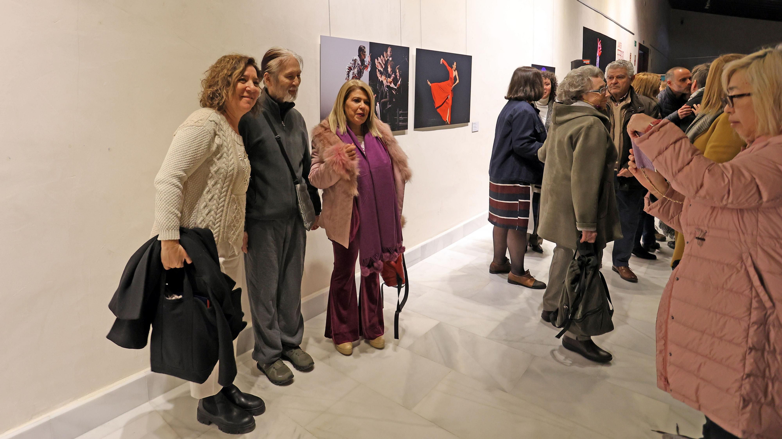 Exposición de Javier Fergo en los Claustro por el Festival de Jerez