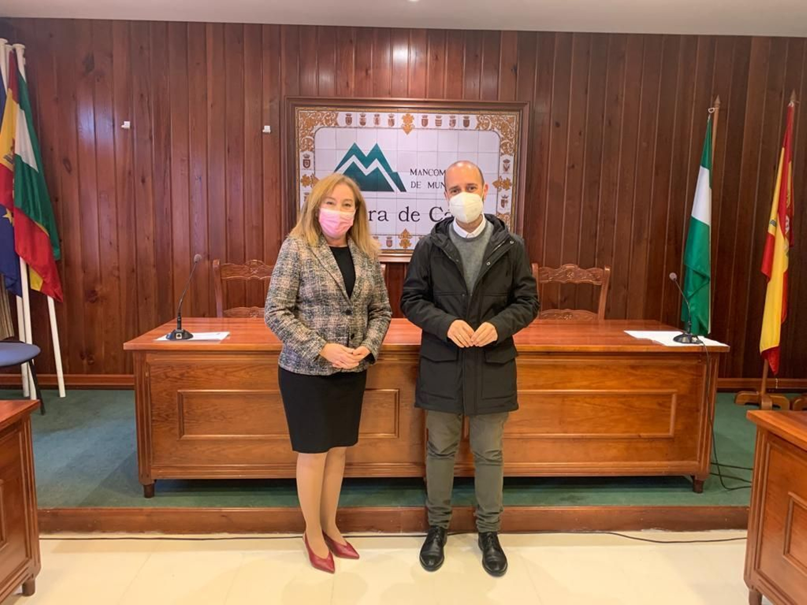 Ambos dirigentes en la sede de la Mancomunidad serrana.