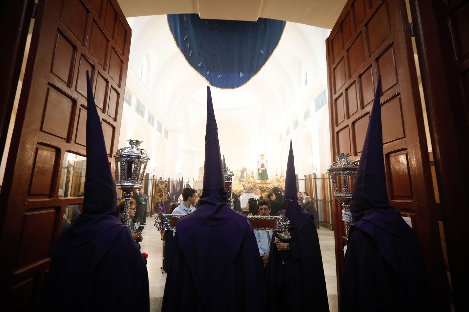 La procesión del Encuentro, en imágenes